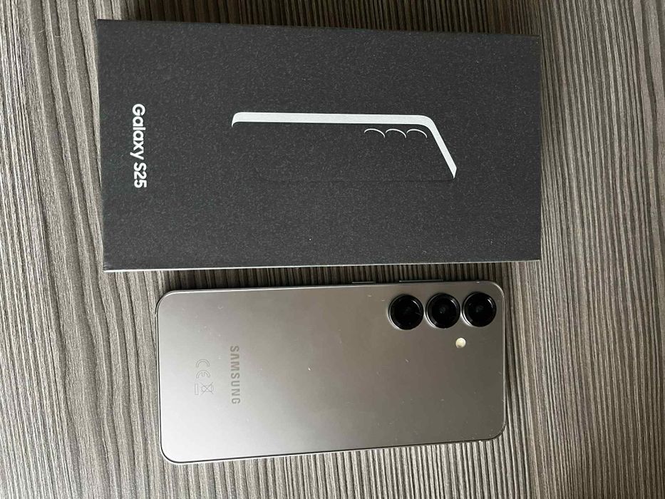 Samsung Galaxy s25 256gb prawie nowy