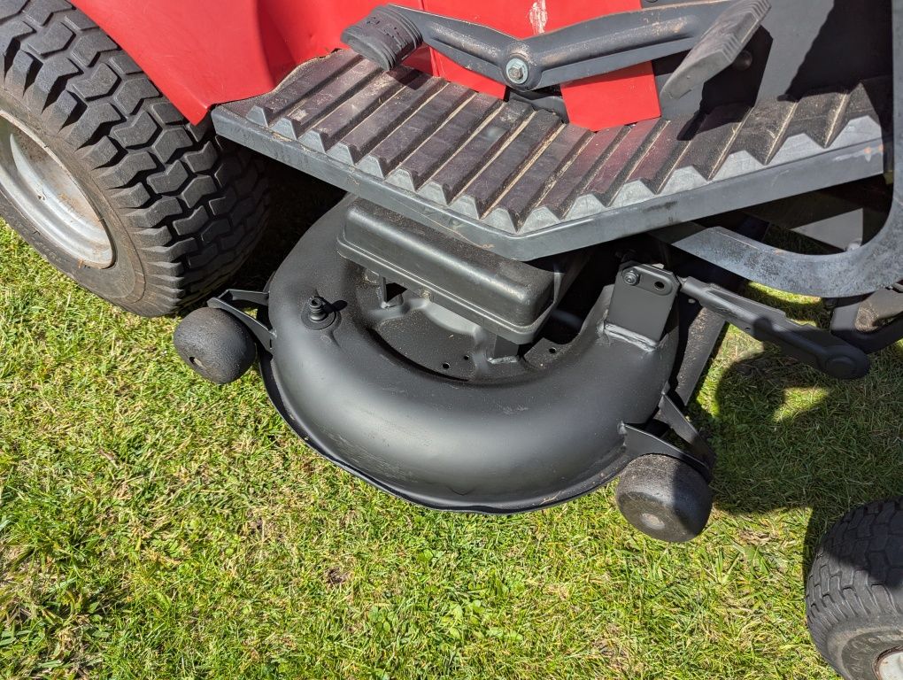 Kosiarka traktorek Castelgarden Twin-Cut Briggs Stratton 16/102