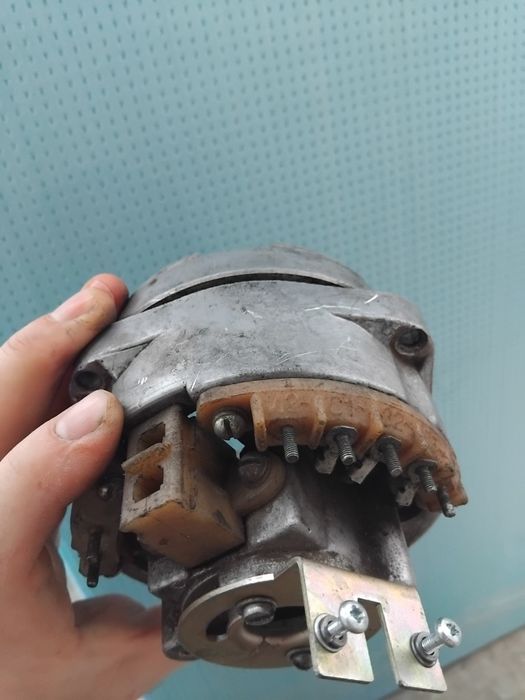 Продам генератор иж