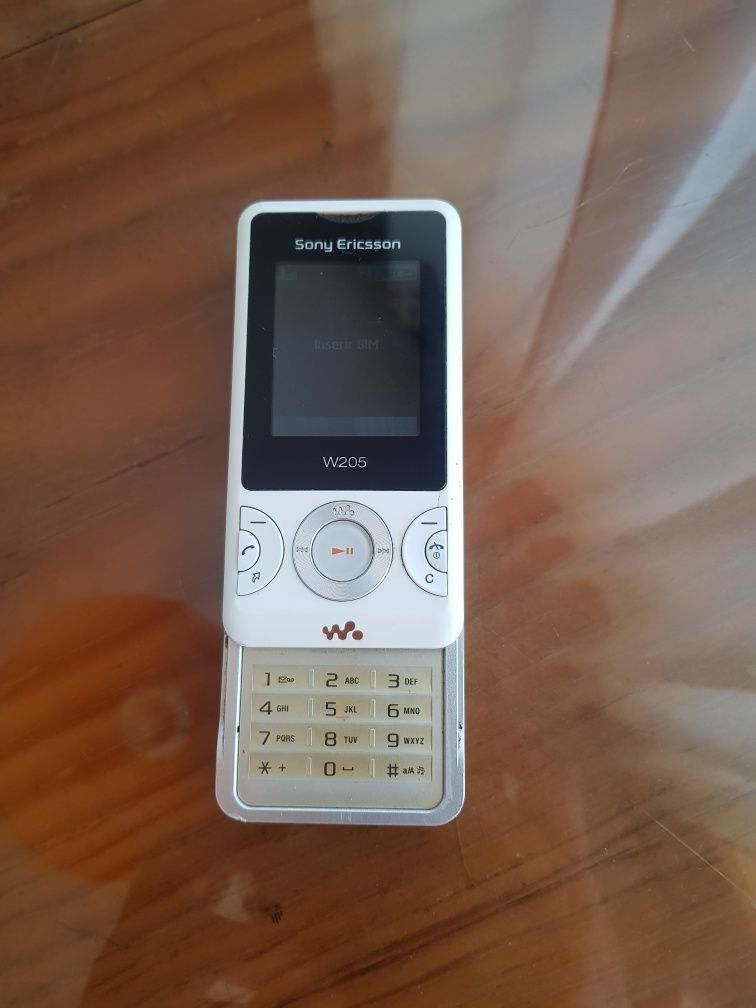 Conjunto Sony Ericsson Coluna  Bluetooth + Telemóvel W250
