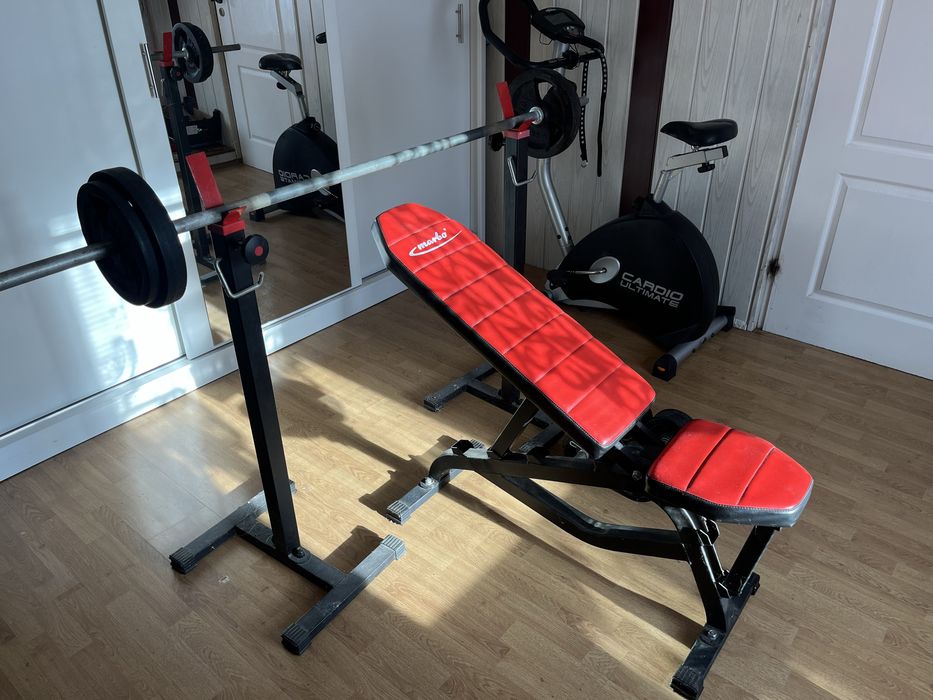 Stojaki oraz ławka Marbo