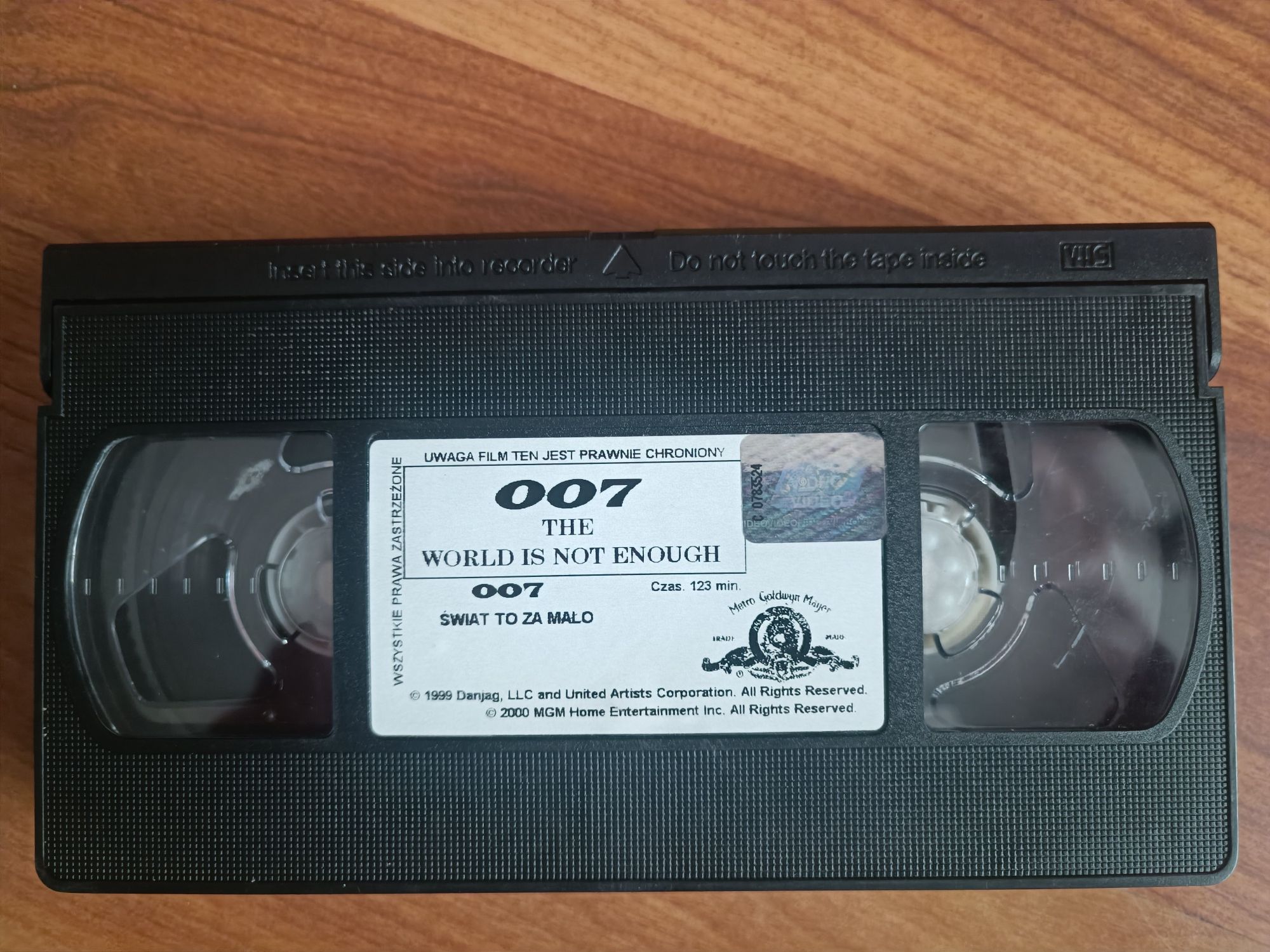 Świat to za mało film VHS James Bond