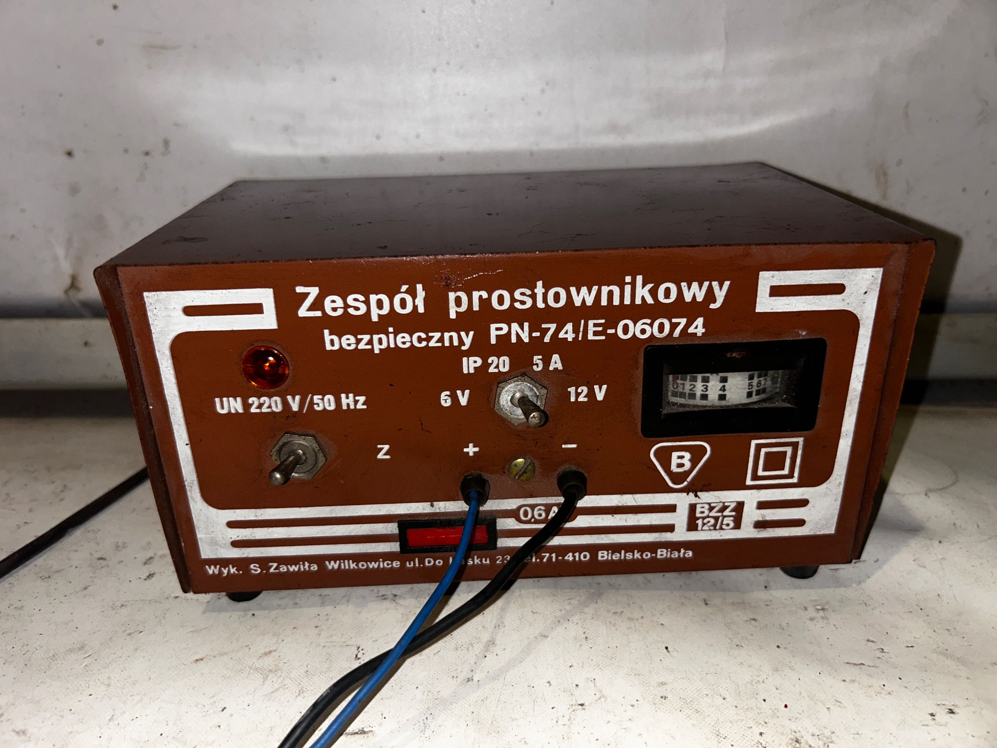Zespół prostownikowy, stary z PRL-u