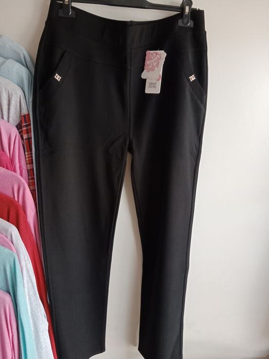 Spodnie damskie. Nowe.