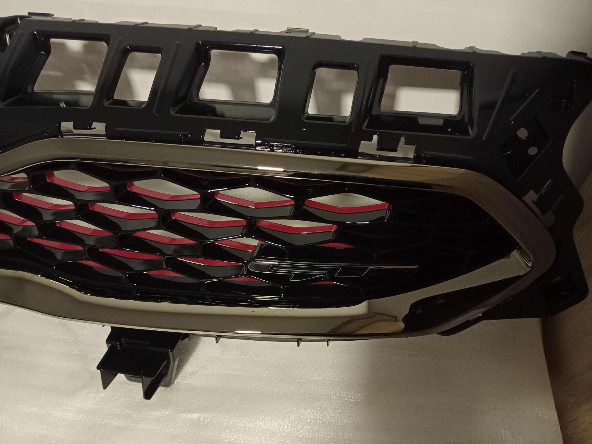 KAI CEED GT GT-LINE 18- atrapa grill