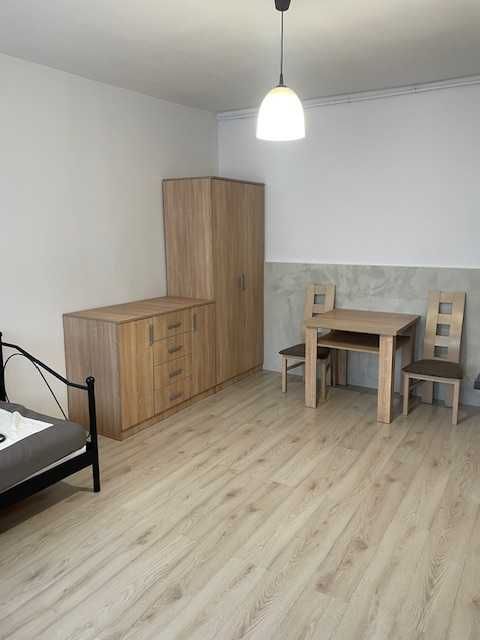 Pokój w III A.NMP wolny  od zaraz