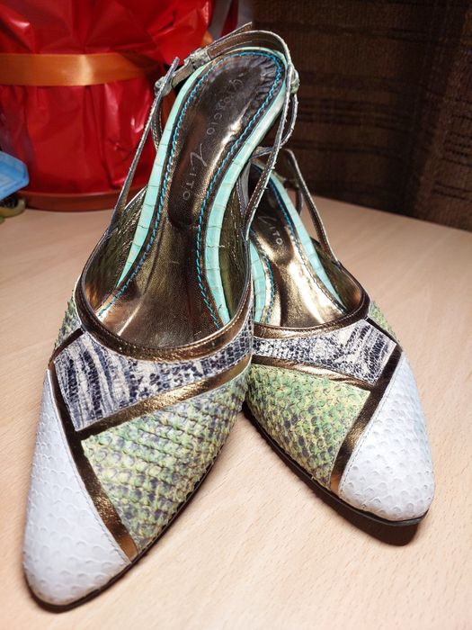 Giorgio Viko Італія Жіночі босоніжки літні туфлі р. 40