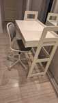 Biurko białe Jysk i krzesło ikea