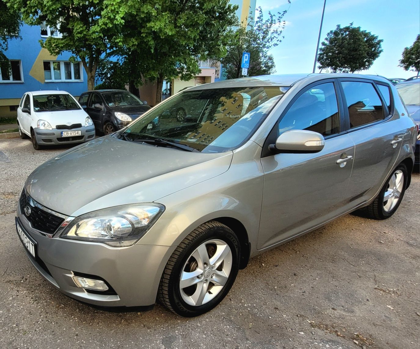 Kia cee'd 1,6 benzyna- polski salon