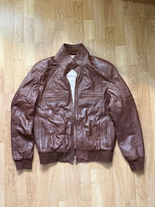 Натуральна шкіряна чоловіча куртка з сатиновим підкладом
