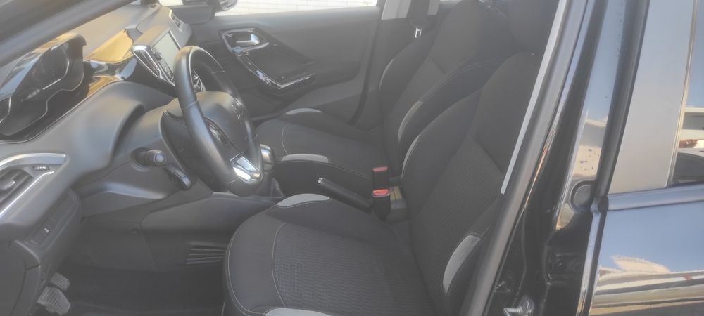 Peugeot 208 1.2 Vti Style