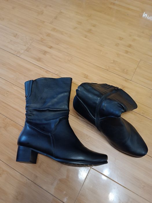 Жіночі чоботи осінні