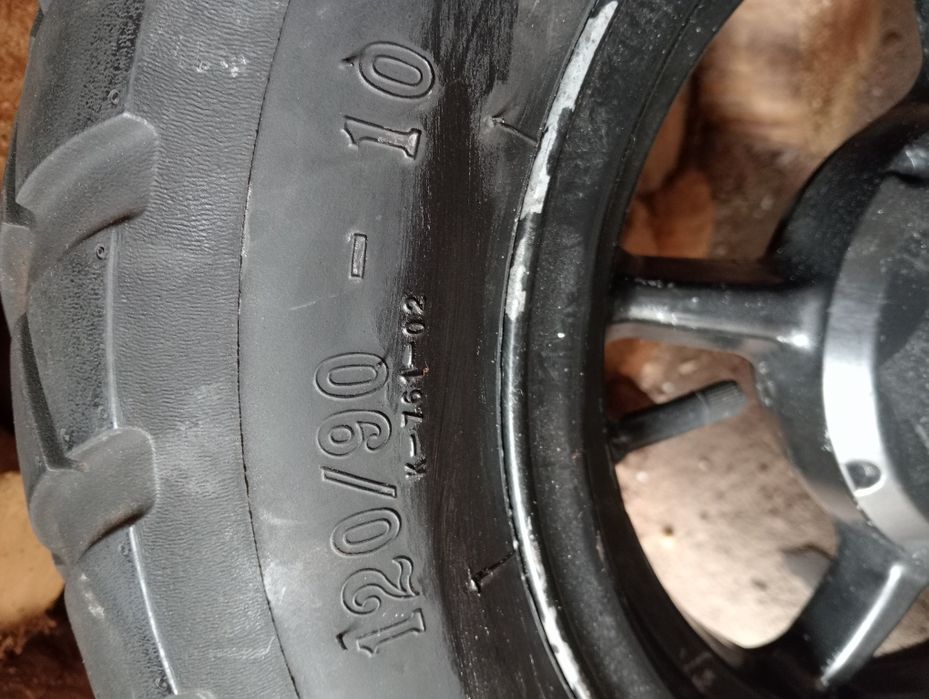 Продам колесо yamaha