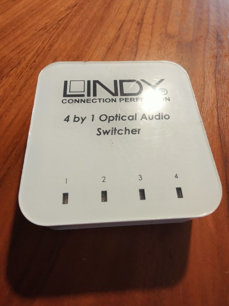 Lindy spdif switch optico com comando seletor óptico