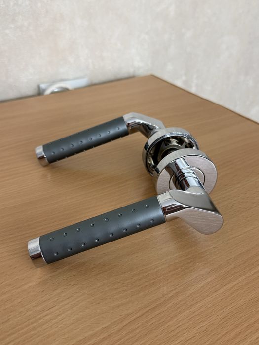 Ручки на входные двери