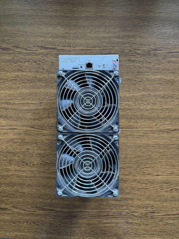Koparka Antminer Z15