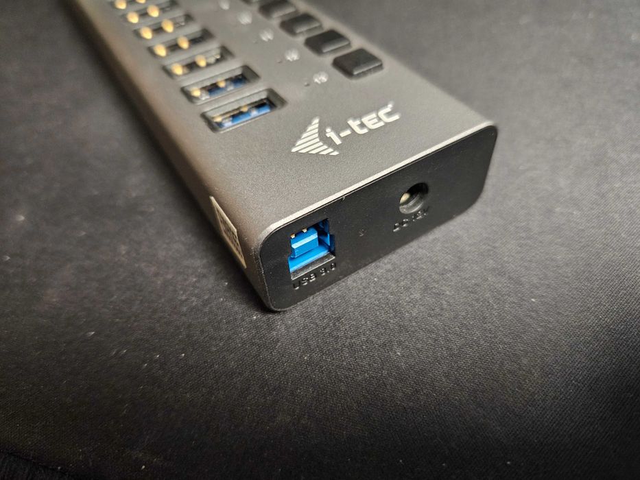 i-tec USB 3.0 Charging HUB 13 portów z wyłącznikami