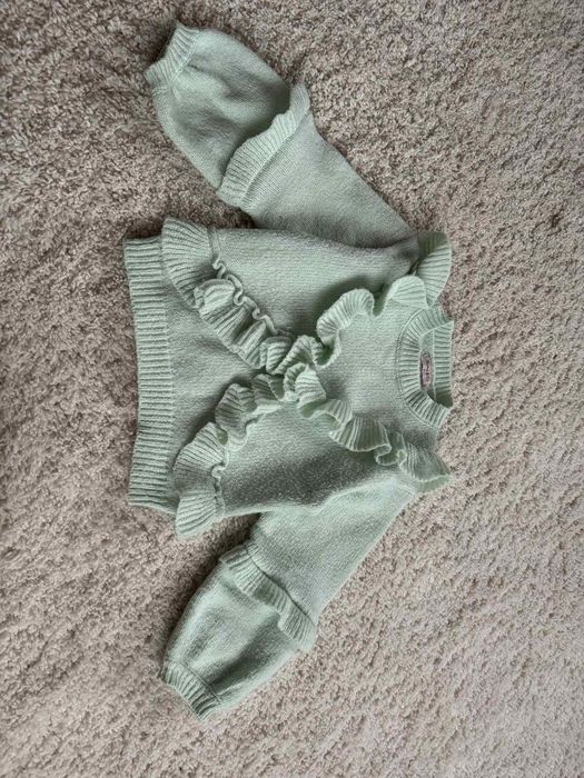 Светр для дівчинки