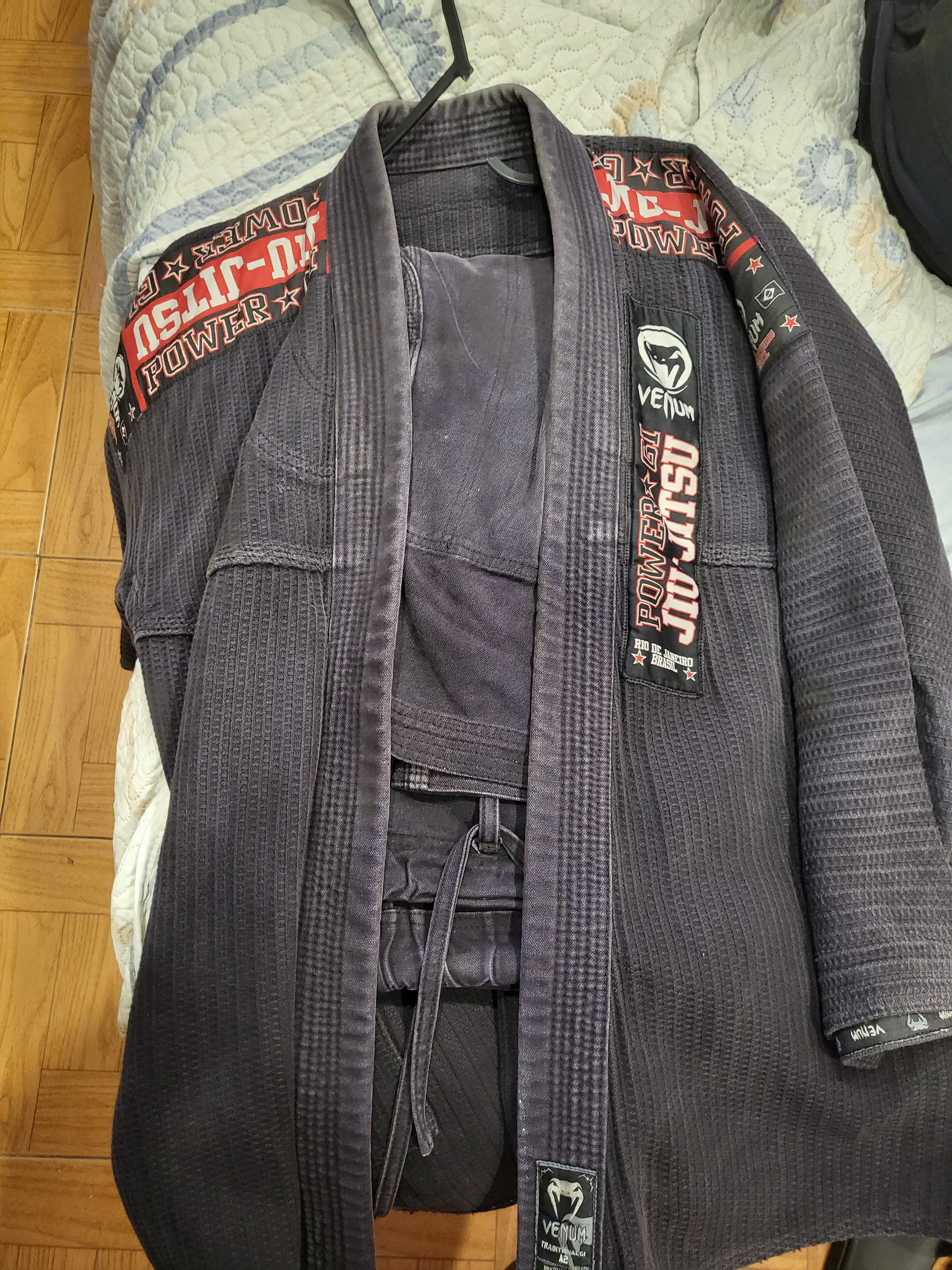 Kimono venum A2 .