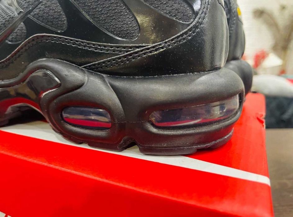 Buty Trampk Nike Air Max TN Black R.39