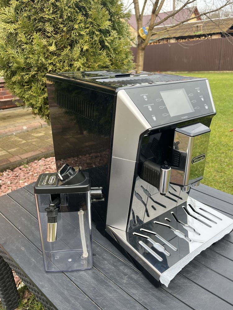 Кавоварка DeLonghi PrimaDonna Class провірена