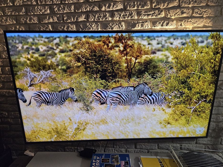 Telewizor ultra slim Samsung 50" smart tv 4k