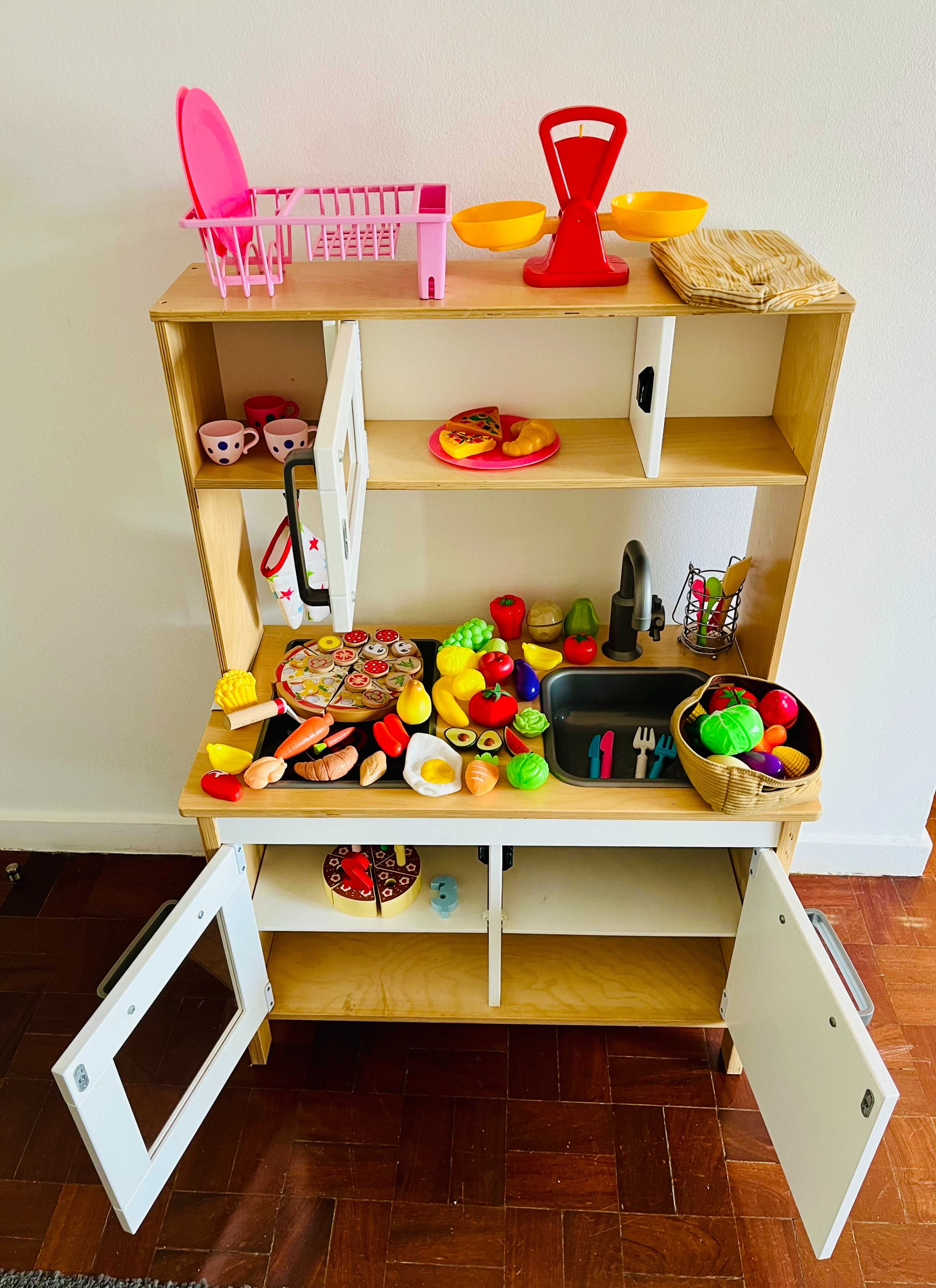 Cozinha de brincar Ikea para crianças em óptimo estado