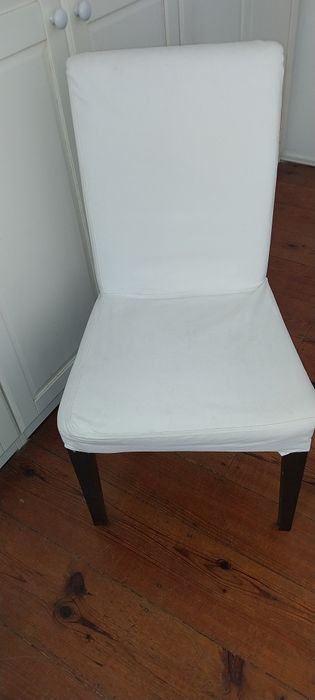 Cadeira do Ikeia, com capa Lavável