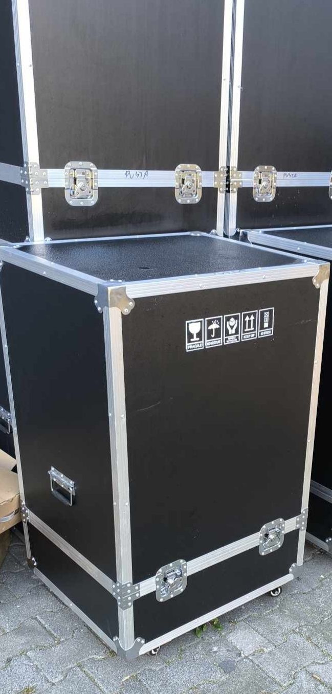 Skrzynie transportowe case