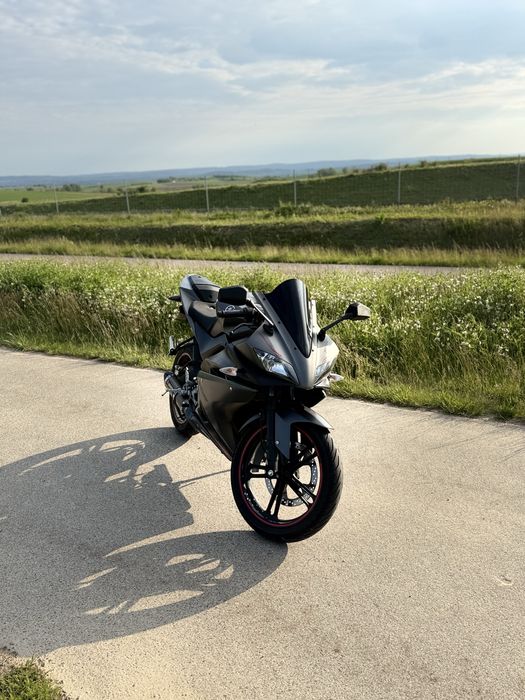 Yamaha yzf r125