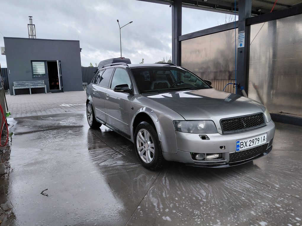 AUDI A4  власне авто
