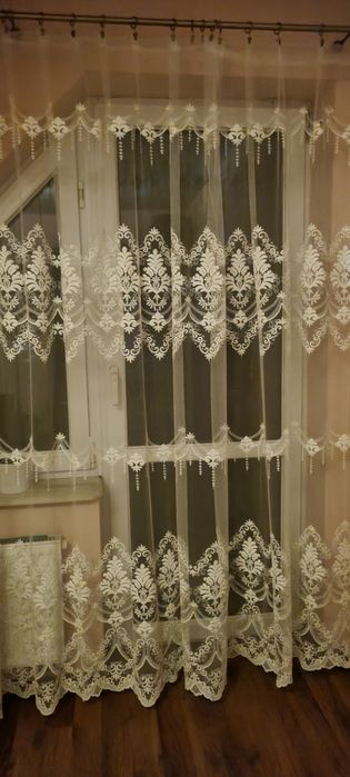 Firanydo pokoju lub salonu w 4 jednakowych cześciach