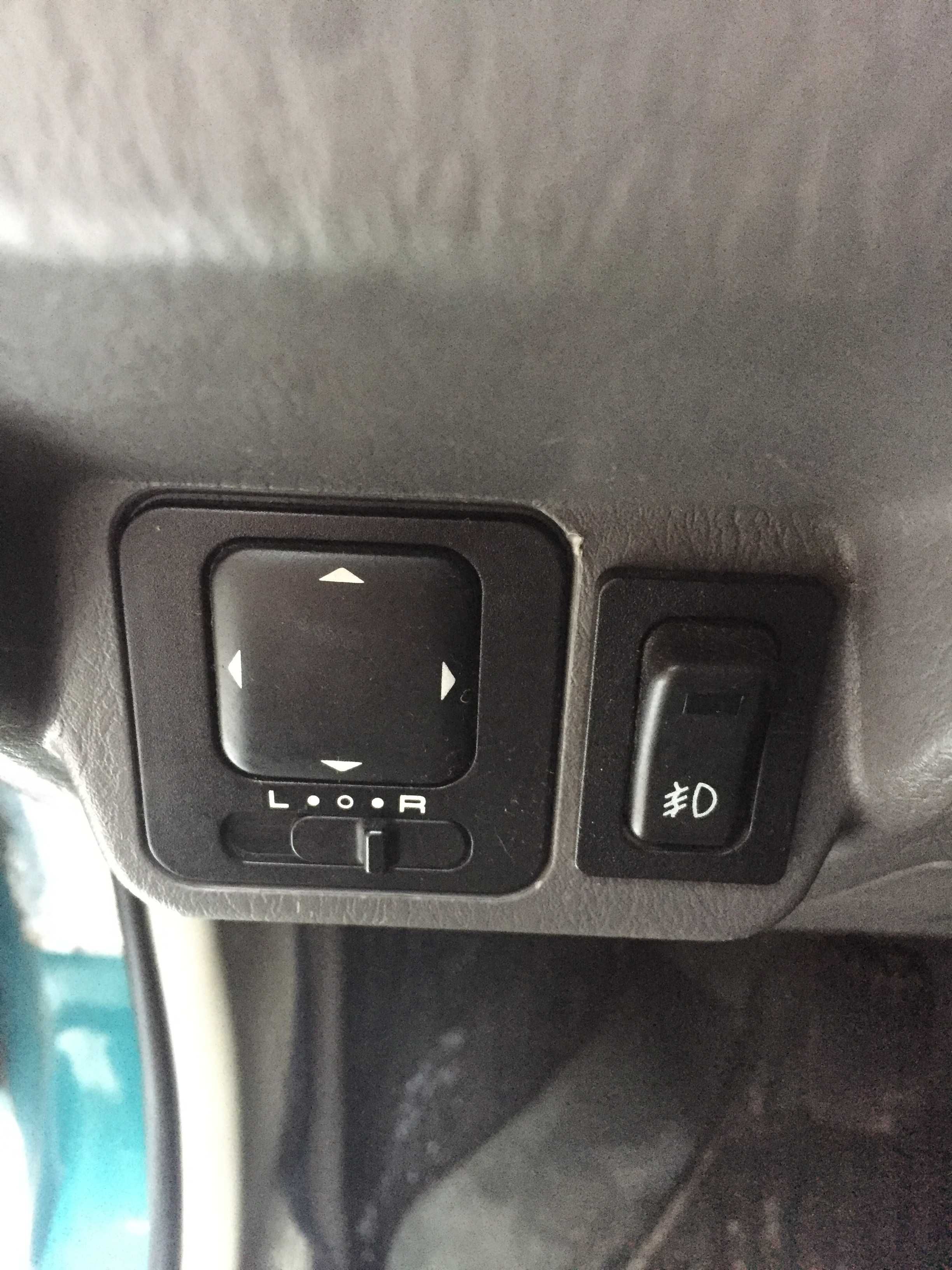 Mazda demio 2000, 1,3і На запчастини