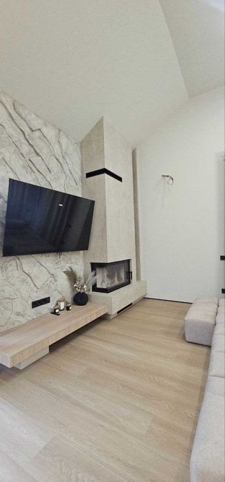 Продаж будинку з новим ремонтом! Шевченкове- Білогородка