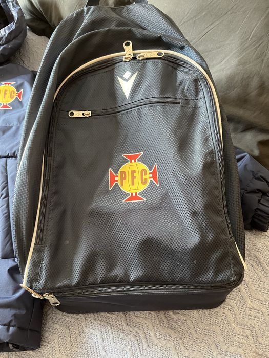 Kispo XL e Mochila desportiva. Padroense F.C.