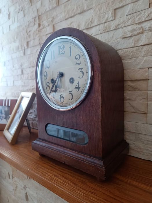 Kominkowy zegar Baba