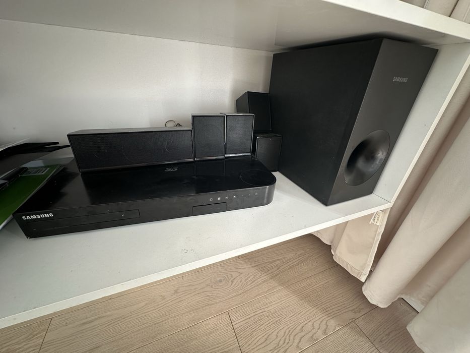 Sprzedam Kino Domowe Samsung , Blue ray 3D , Usb. BARDZO MAŁO UŻYWANY