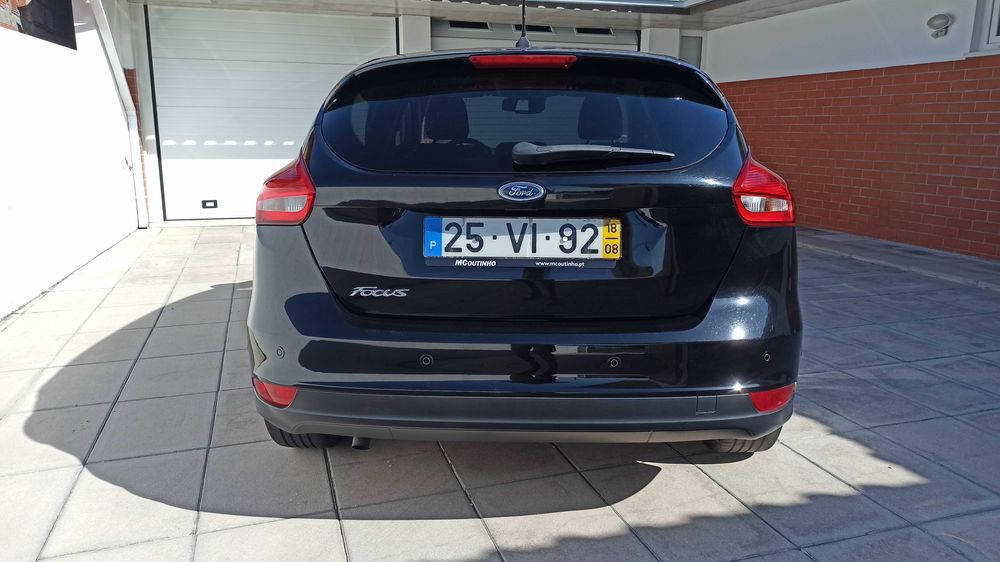 Vendo Ford Focus 1.5 Diesel em muito bom estado.