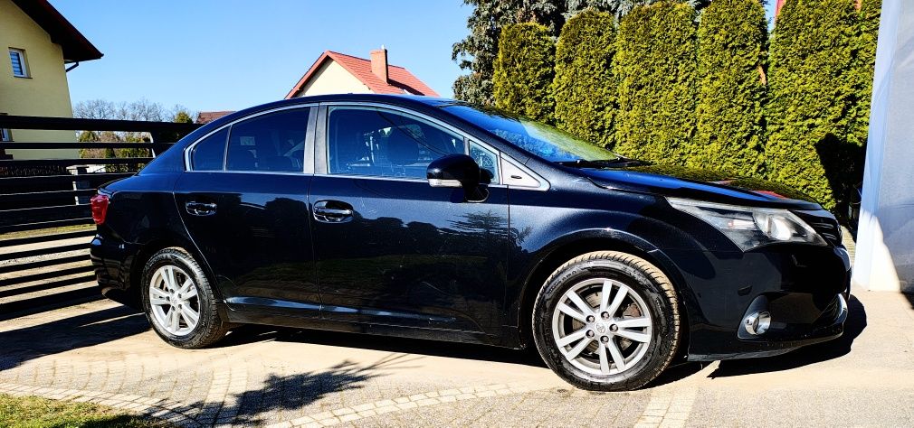 Toyota Avensis T27