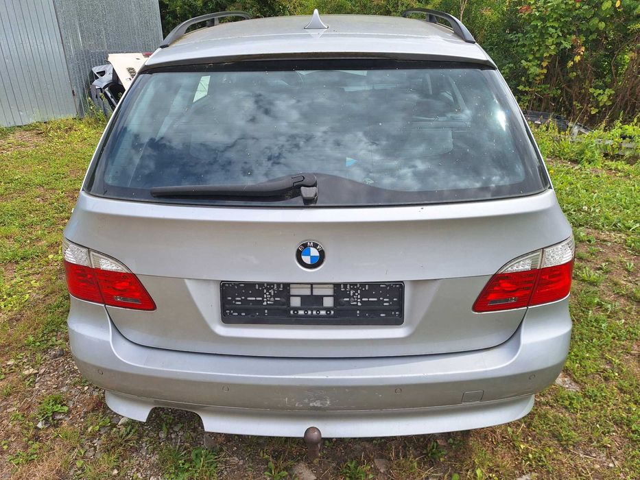 Kompletna klapa bagażnika tył BMW 5 E61 kombi po liftingu w kolor 354