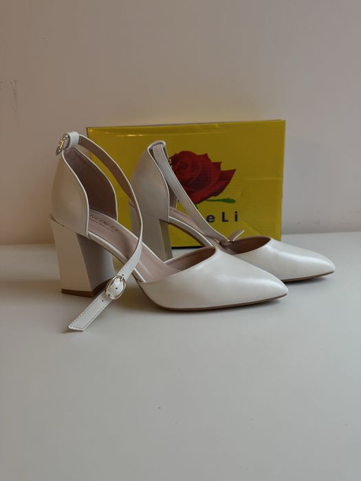 buty ślubne skóra