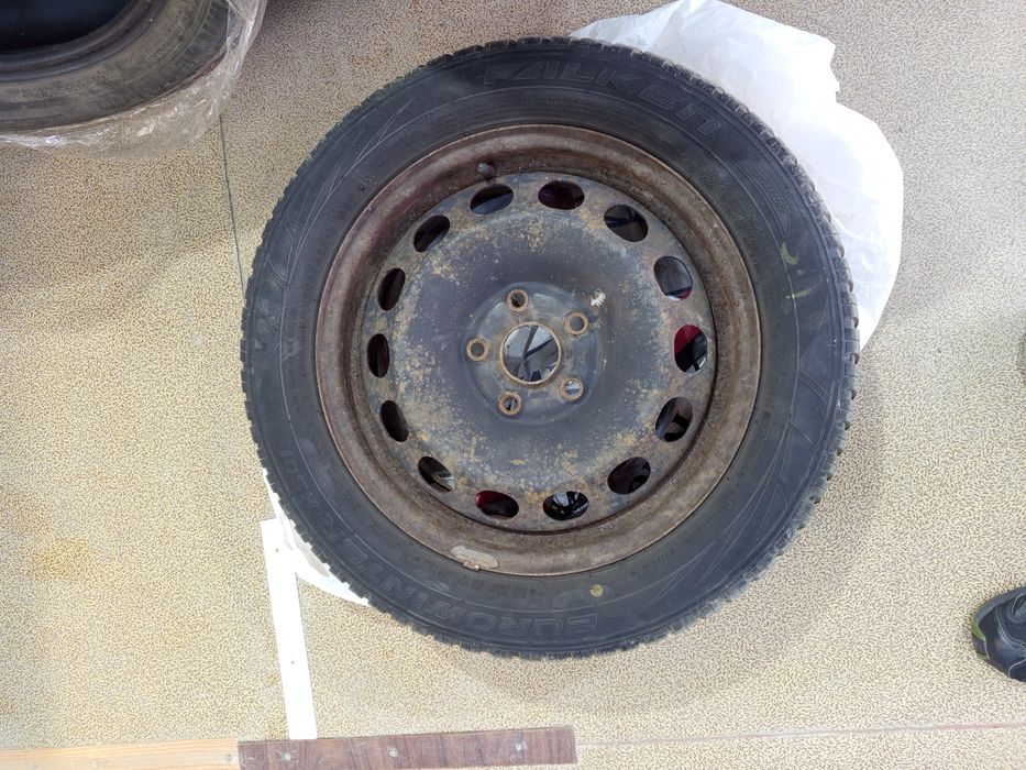 Продам діски з резиною.