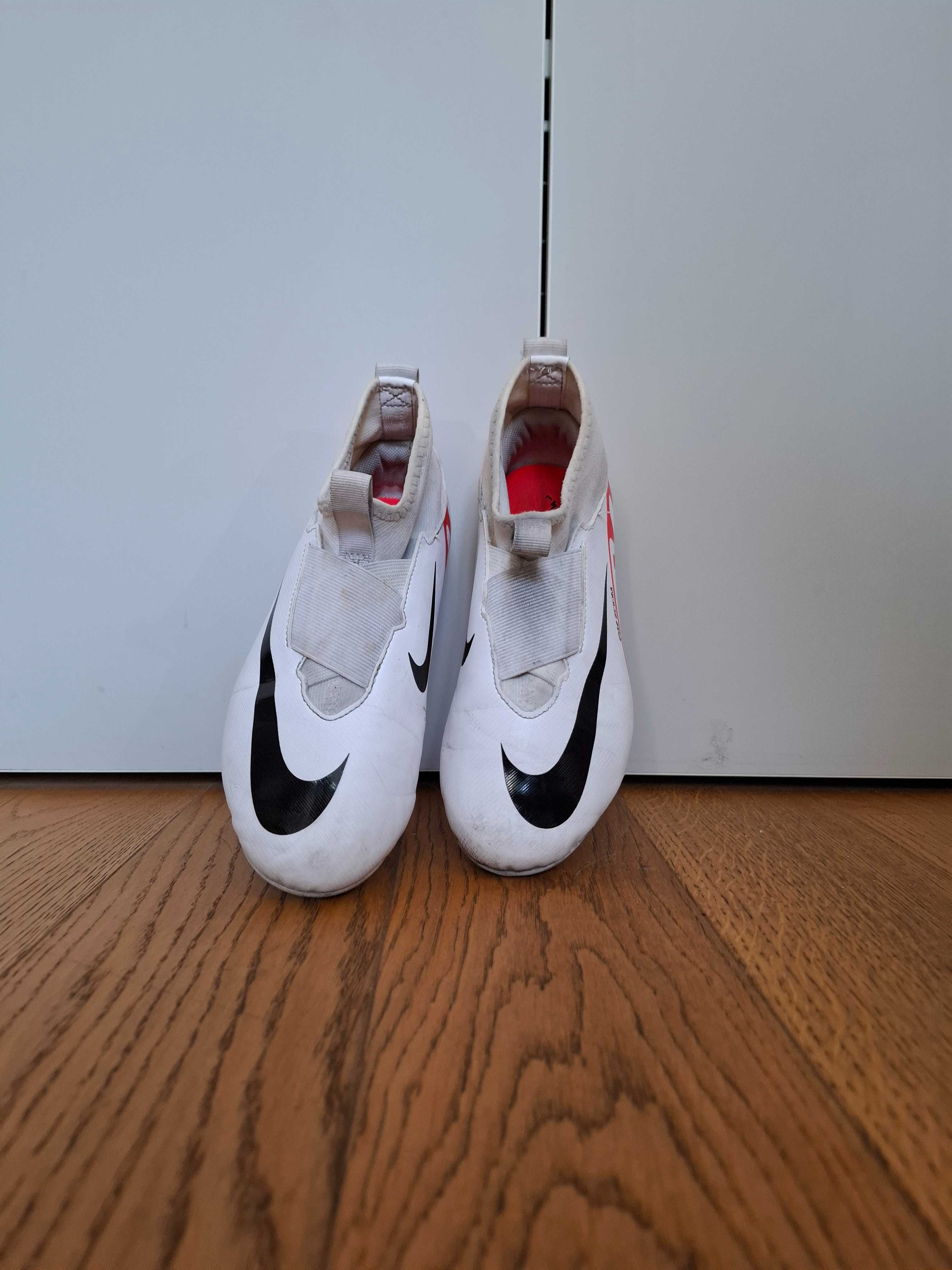 Dziecięce buty piłkarskie Nike Mercurial air zoom.
