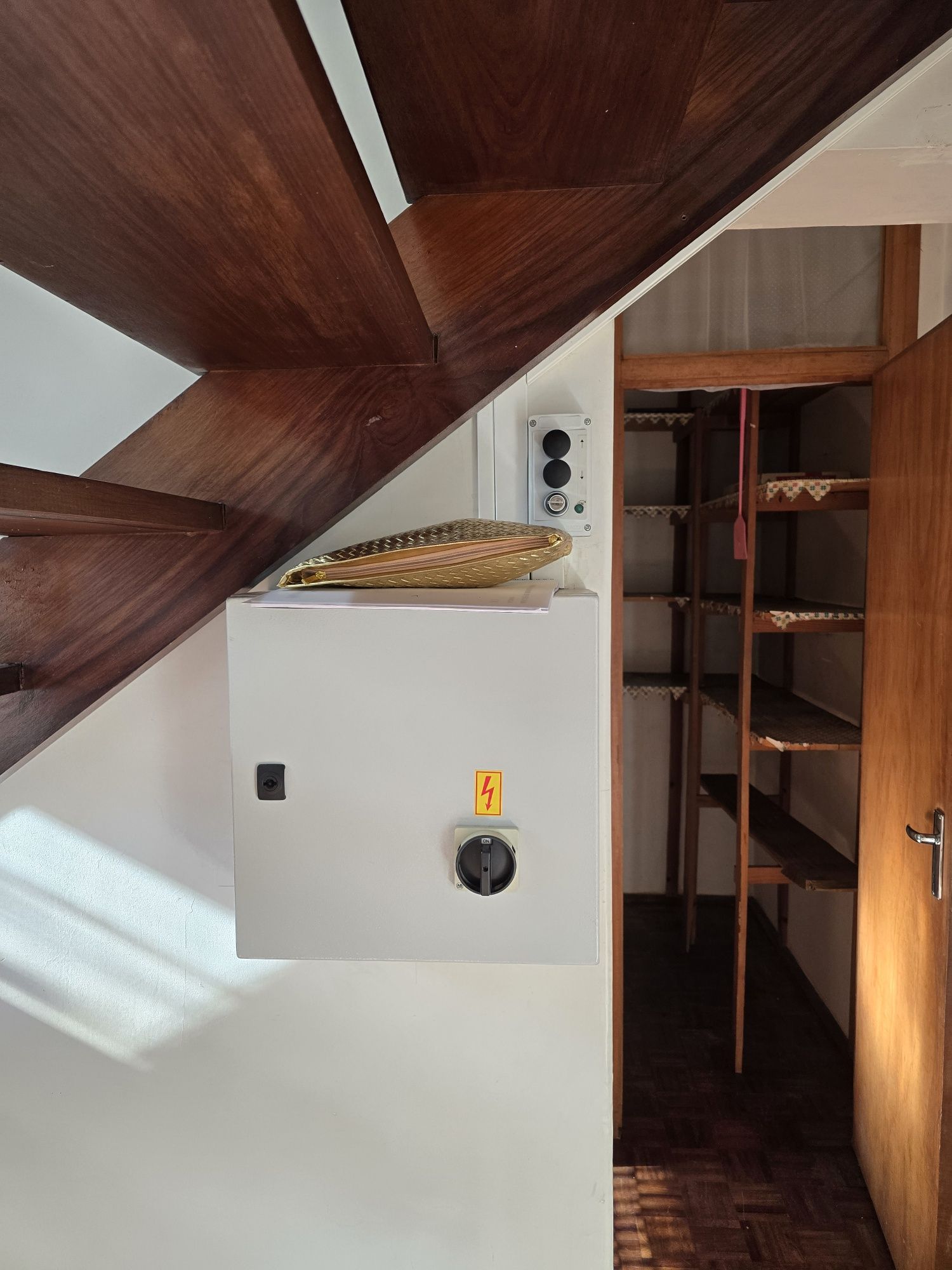 Plataforma elevatória de escadas