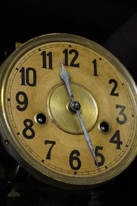 Stary zegar ścienny skrzyniowy VINTAGE antyk
