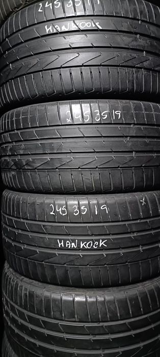 Pneus  245/35/19