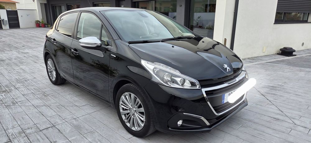Peugeot 208 1.2  Pure-Tech Style