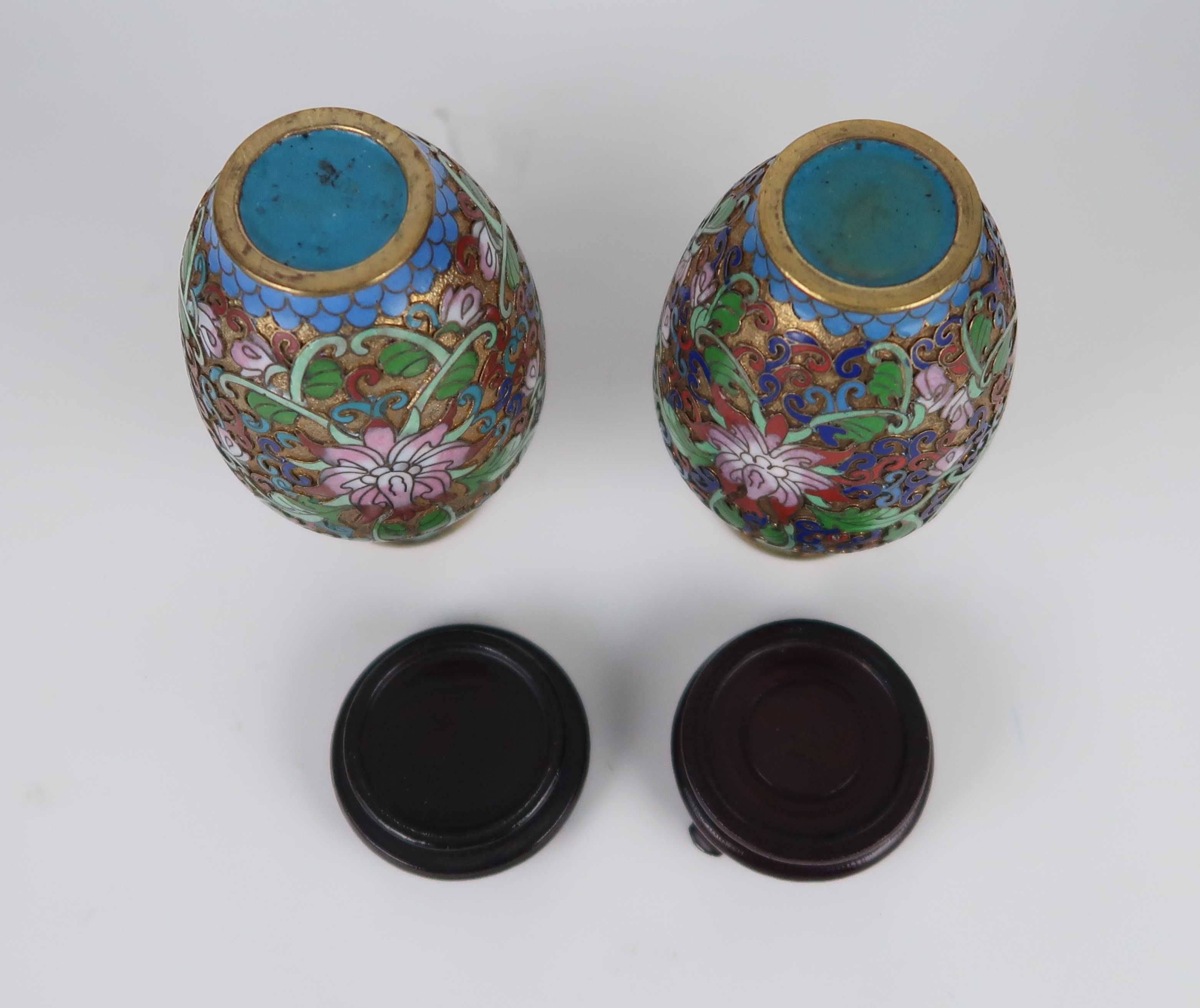 Jarrinhas da China em Cloisonne, CADA