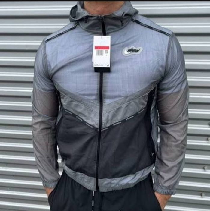 Ветровка NIKE Wild Run Windbreaker