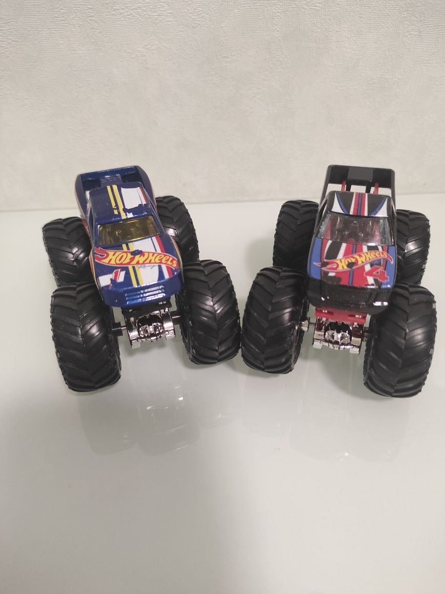 Hot Wheels хот вілс монстр трак оригінал